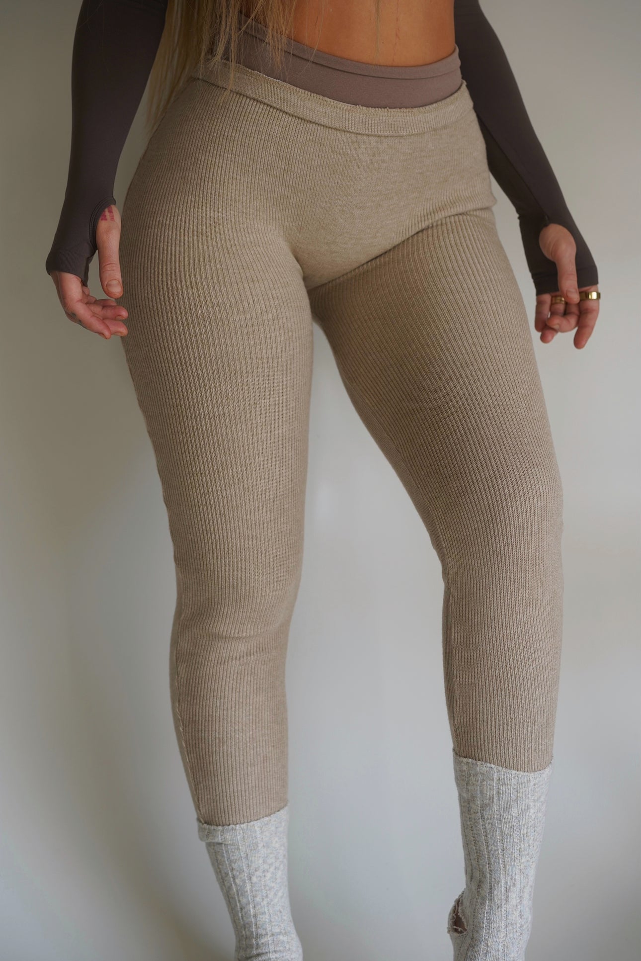 THE RIBBED KNIT LOUNGE PANTS